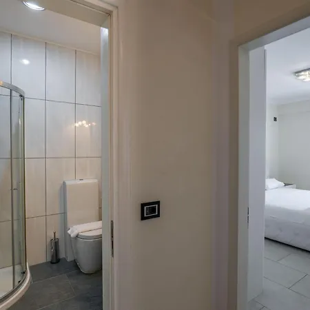 Full Sea View Apartment Sarandë