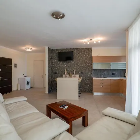 Full Sea View Apartment *