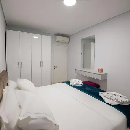Full Sea View Apartment *